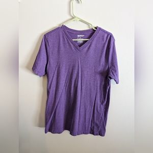 Men's medium Vneck short sleeve tee